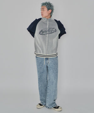 オフホワイト モデル：178cm L着用