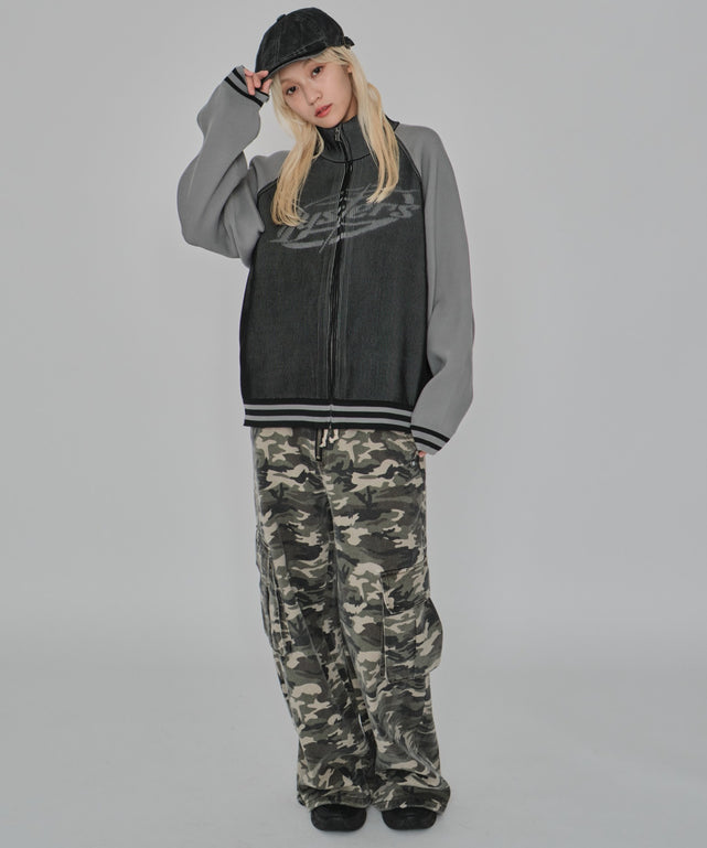 ブラック モデル：172cm M着用