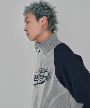 オフホワイト モデル：178cm L着用