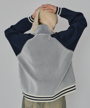 オフホワイト モデル：172cm L着用