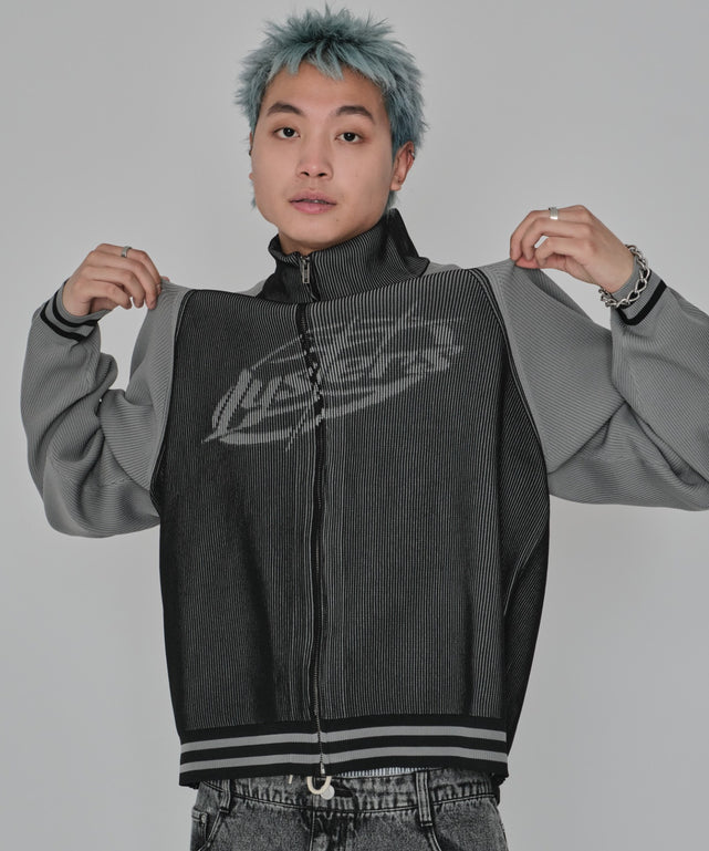 ブラック モデル：178cm L着用