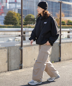 ブラック モデル：174cm L着用