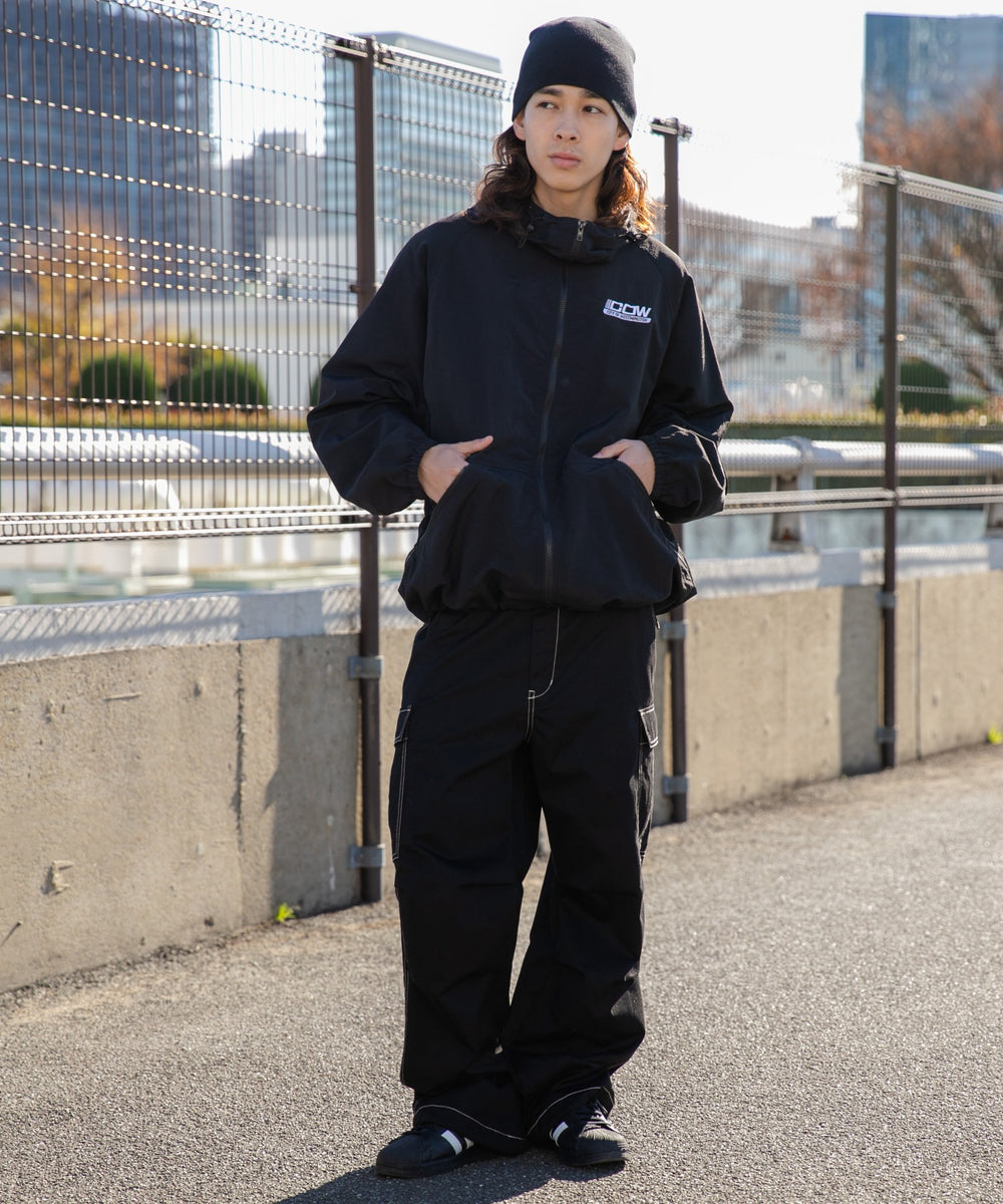 ブラック モデル：174cm L着用