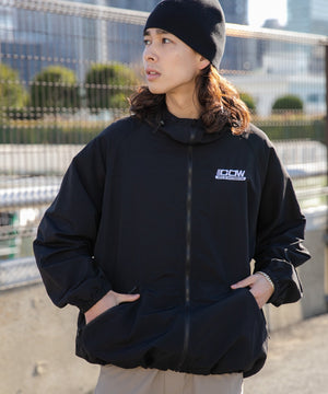 ブラック モデル：174cm L着用