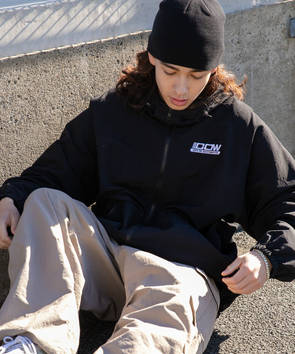 ブラック モデル：174cm L着用