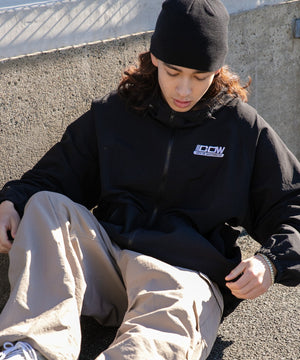 ブラック モデル：174cm L着用