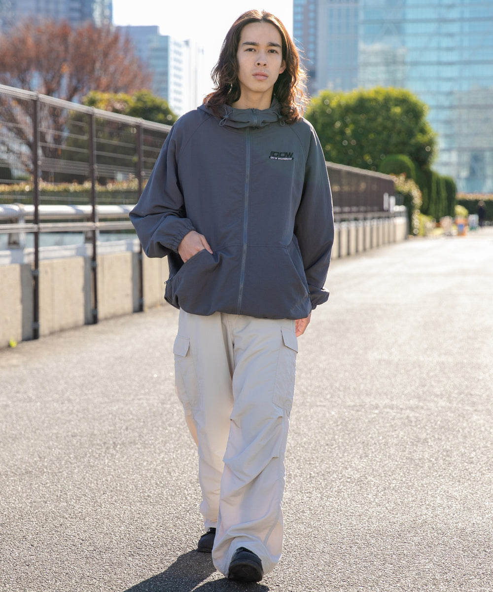 Lグレー モデル：174cm L着用