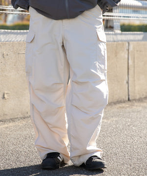 Lグレー モデル：174cm L着用