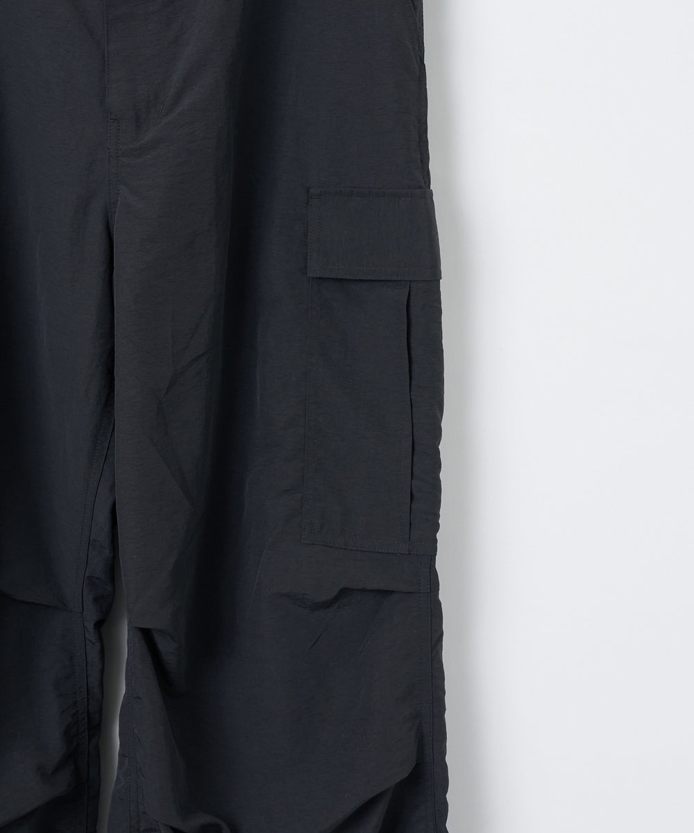 ナイロンカーゴパンツ