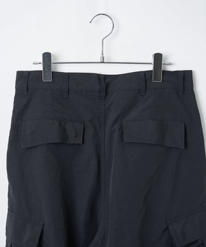 ナイロンカーゴパンツ
