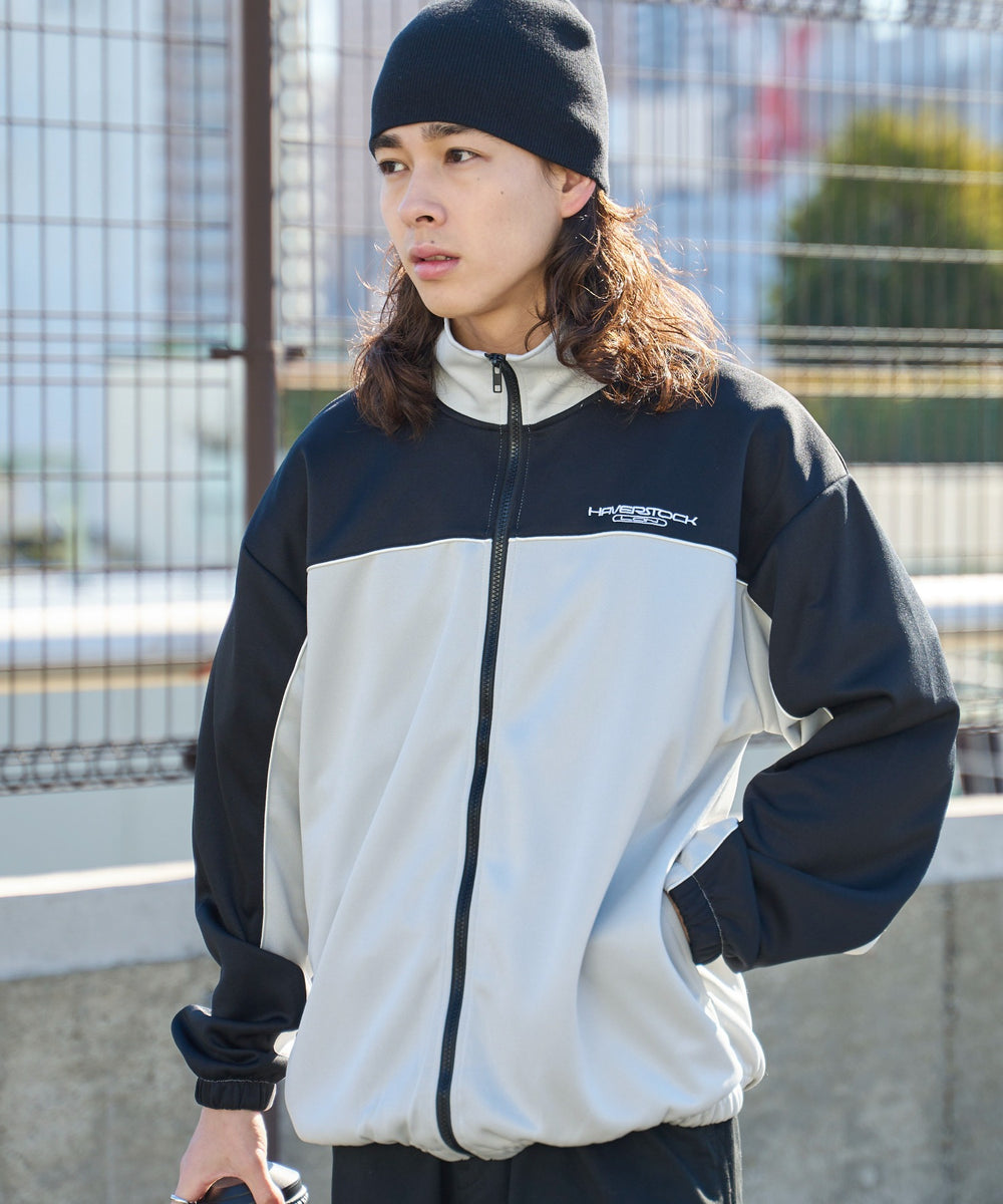 ブラック モデル：174㎝ L着用