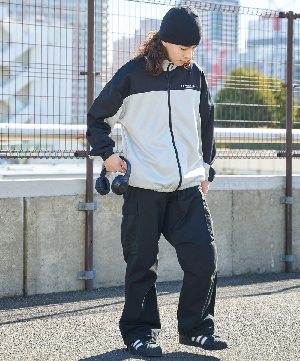 ブラック モデル：174㎝ L着用