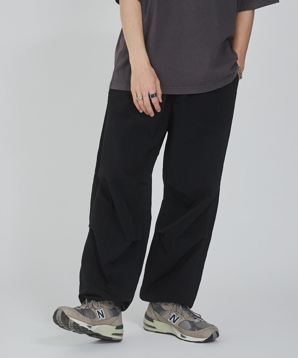 ブラック モデル：176cm L着用