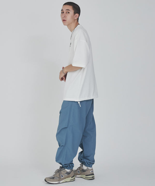 ブルーその他 モデル：176cm L着用