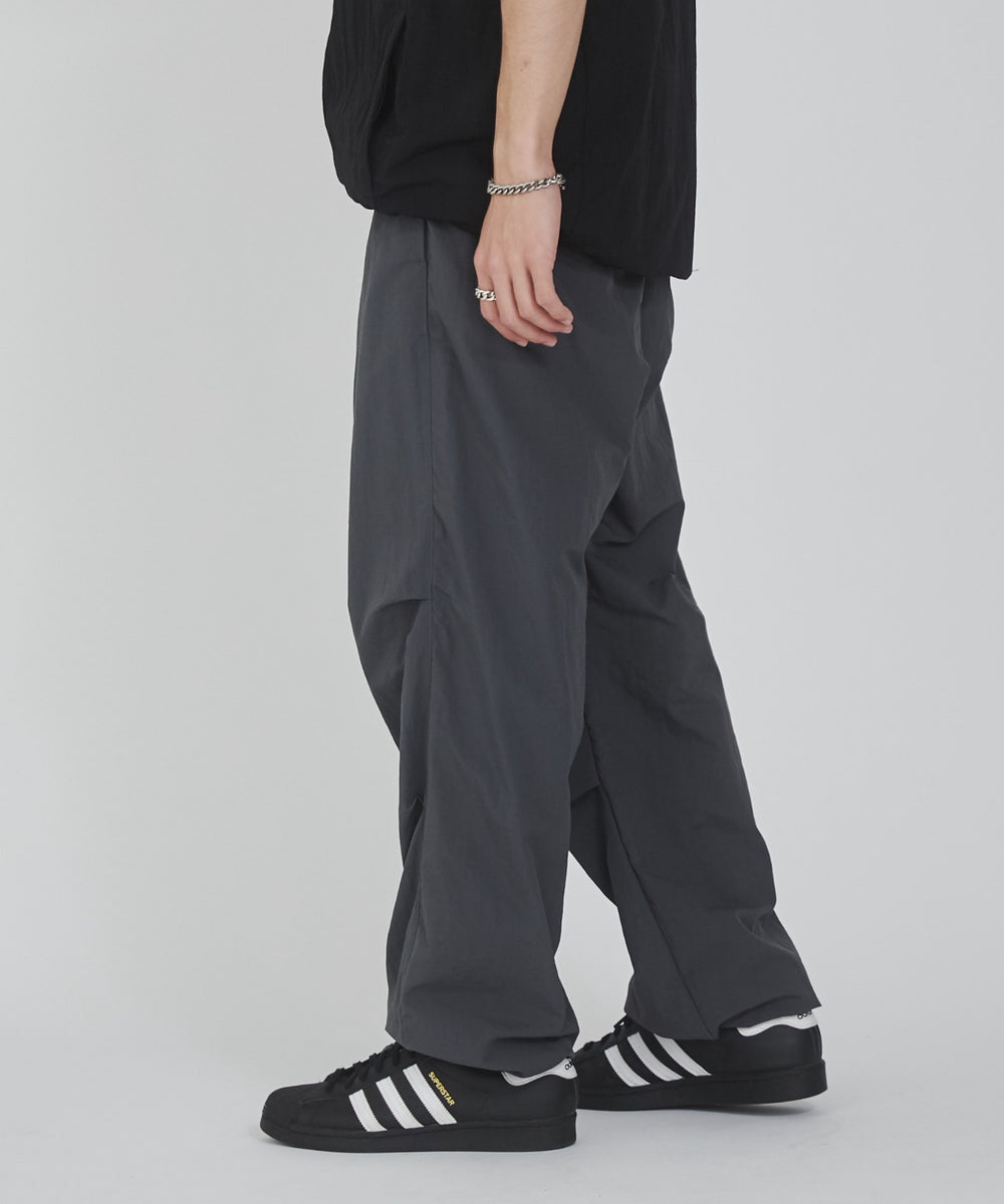 Dグレー モデル：176cm L着用