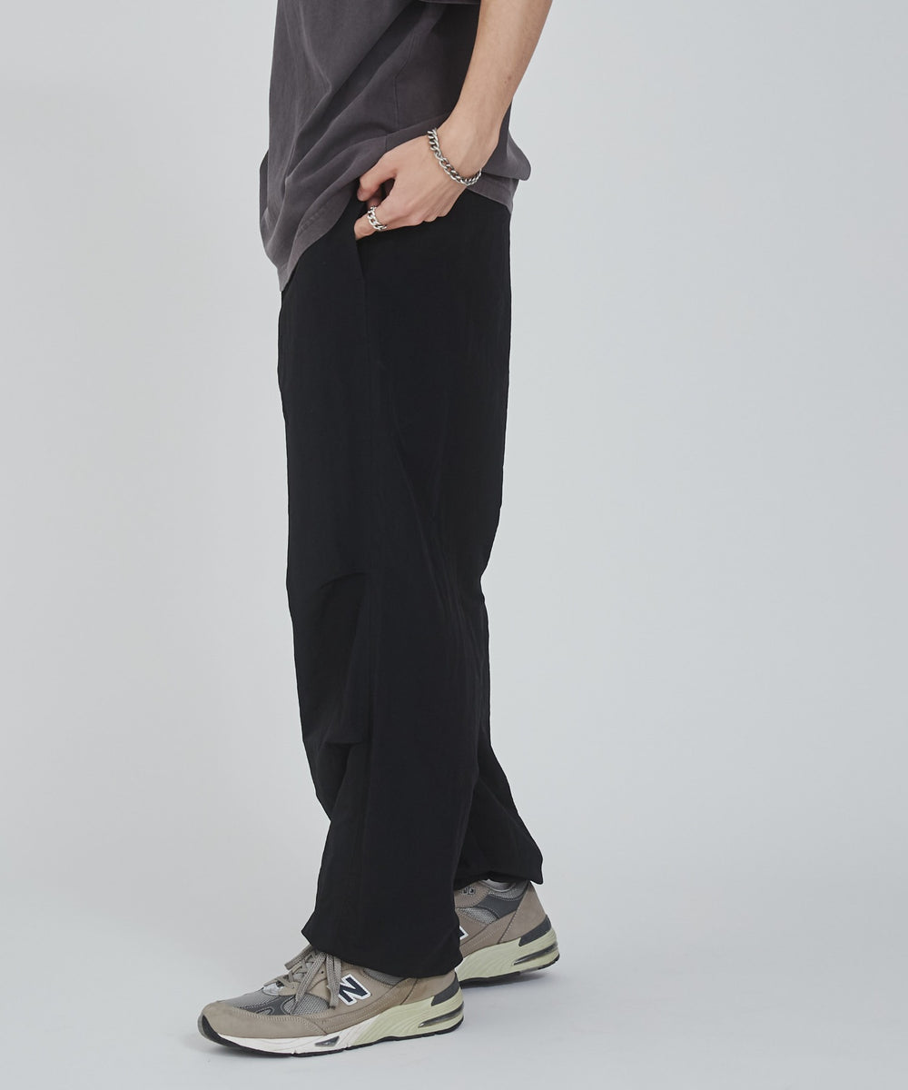 ブラック モデル：176cm L着用