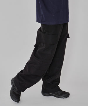 ブラック モデル：178cm L着用