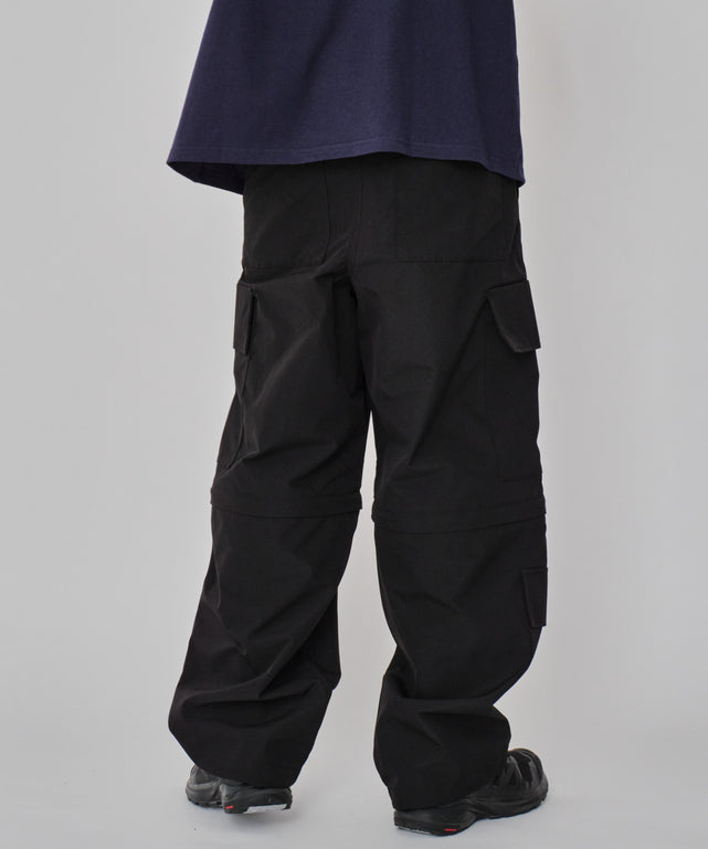 ブラック モデル：178cm L着用