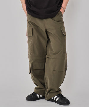 カーキ モデル：178cm L着用