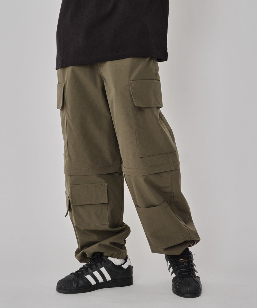 カーキ モデル：178cm L着用