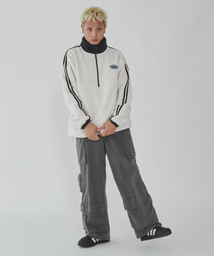 オフホワイト モデル：178cm L着用