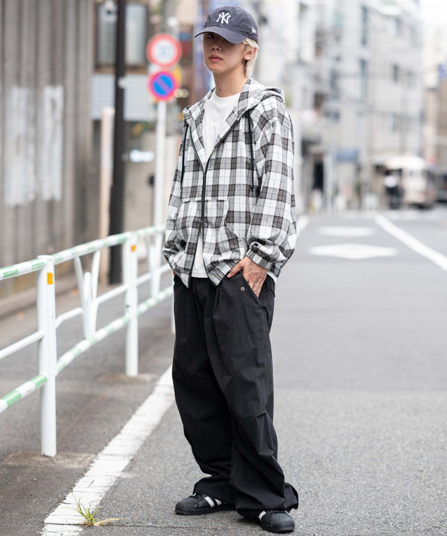 ホワイトチェック1 モデル：175cm L着用