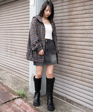 ブラウンチェック　モデル：159cm L着用