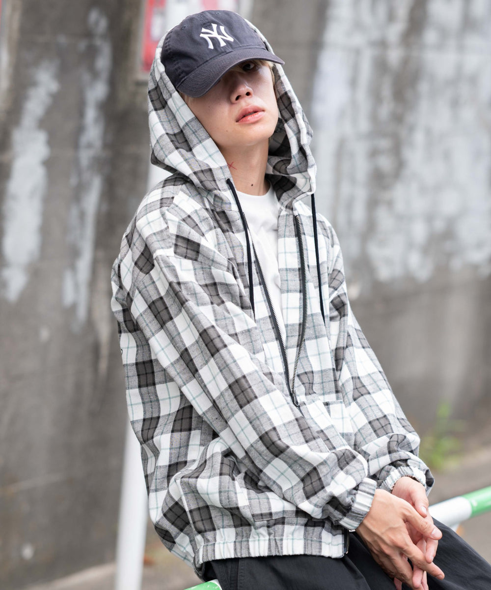 ホワイトチェック1 モデル：175cm L着用