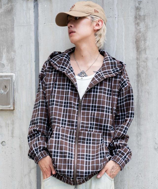 ブラウンチェック1 モデル：175cm L着用