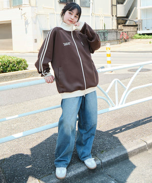 ブラウン　モデル：160㎝　L着用