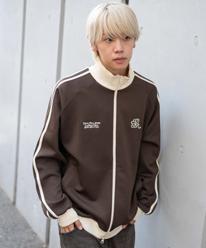 ブラウン モデル：175cm L着用