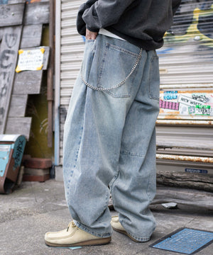 デニム淡加工 モデル：175cm L着用