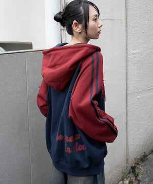 ネイビー　モデル：159cm L着用