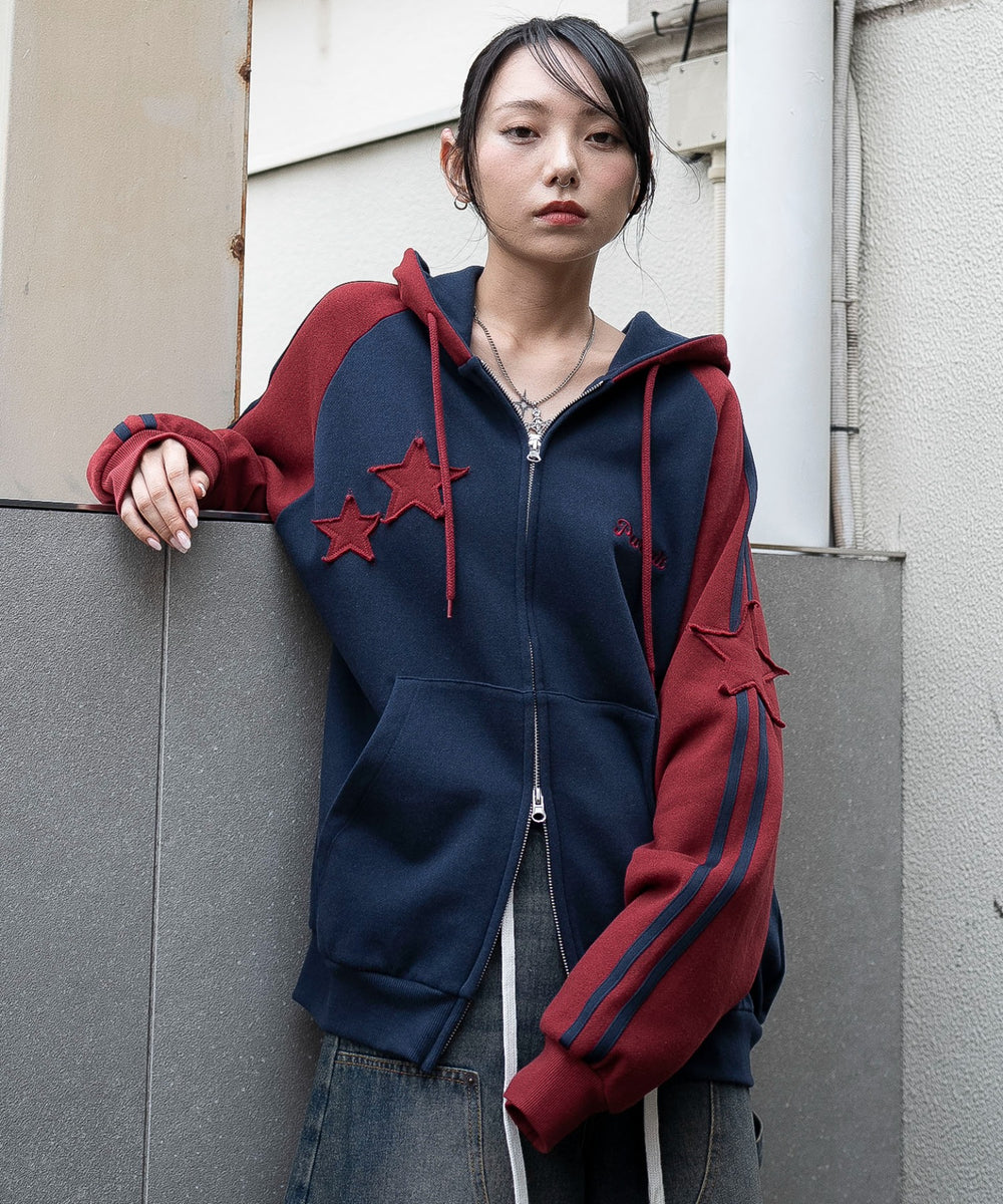 ネイビー　モデル：159cm L着用