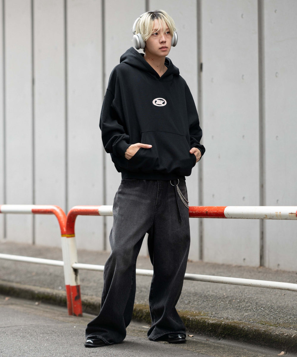 ブラック モデル：175cm L着用