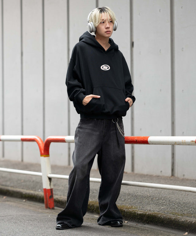 ブラック モデル：175cm L着用