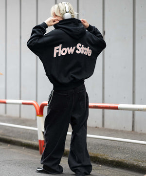 ブラック モデル：175cm L着用