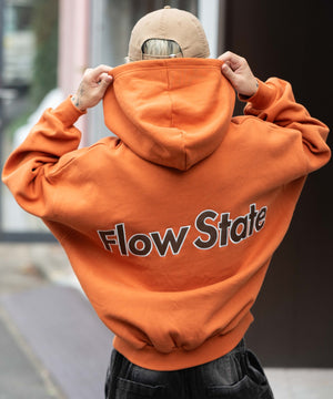 Dオレンジ モデル：175cm L着用