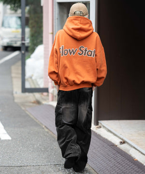 Dオレンジ モデル：175cm L着用