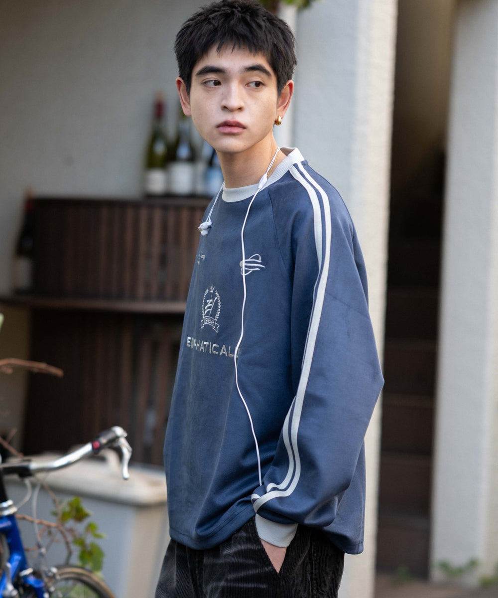 ネイビー モデル：175cm L着用