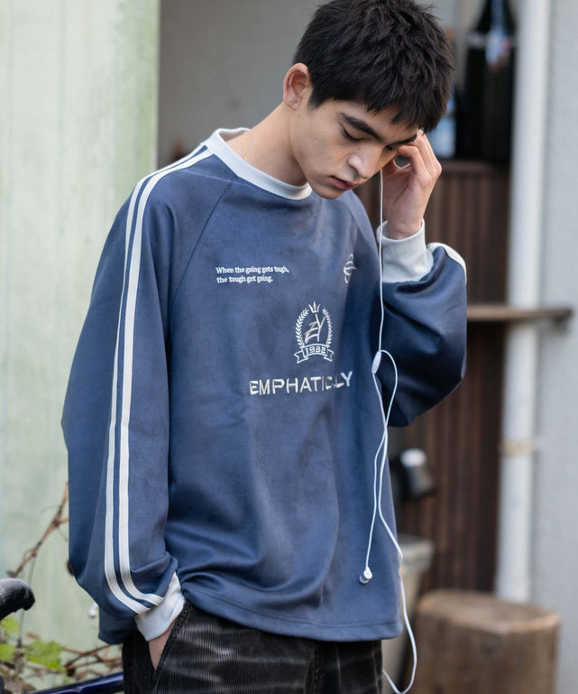 ネイビー モデル：175cm L着用