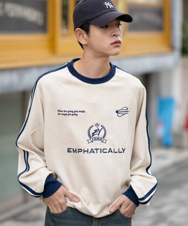 ホワイトアイボリー モデル：175cm L着用