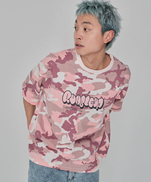 ピンク モデル：178cm L着用