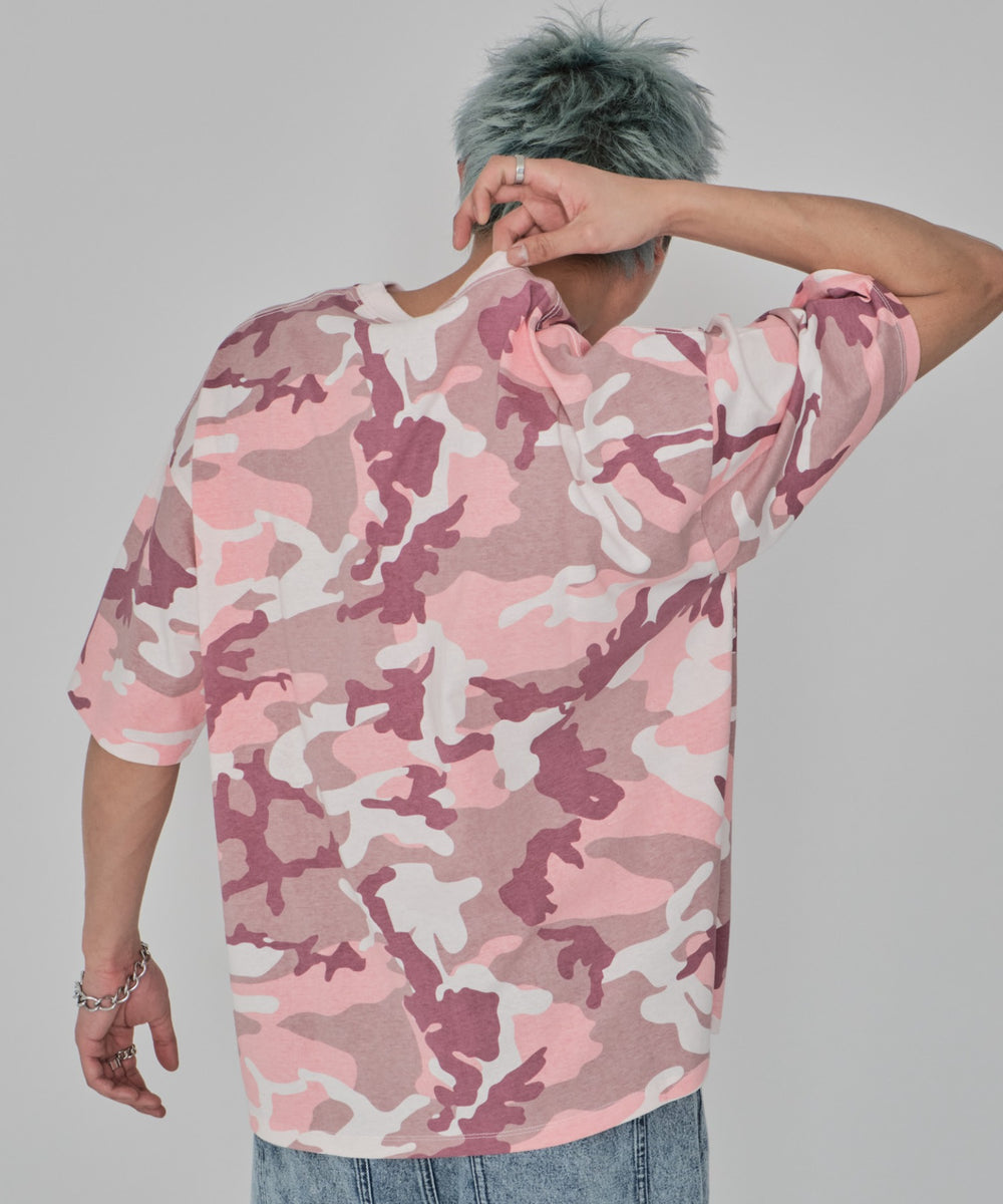 ピンク モデル：178cm L着用