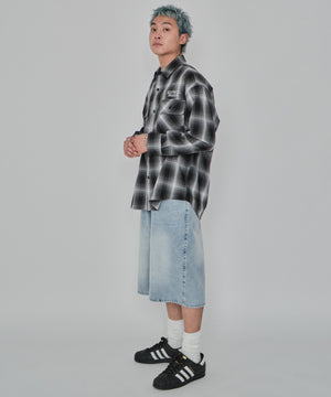 デニム淡 モデル：178cm L着用