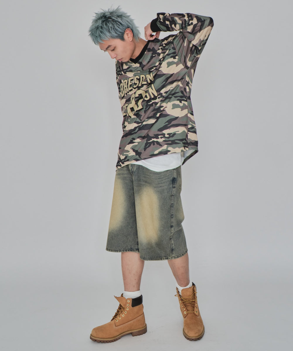 デニム淡加工 モデル：178cm L着用