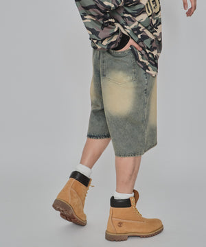 デニム淡加工 モデル：178cm L着用