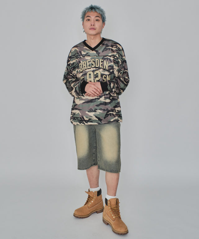 デニム淡加工 モデル：178cm L着用