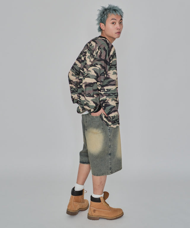 デニム淡加工 モデル：178cm L着用