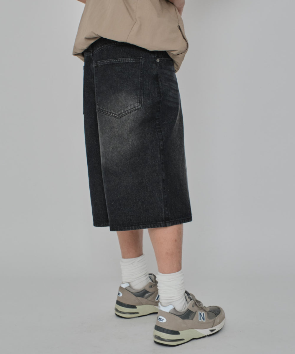 デニムブラック モデル：178cm L着用